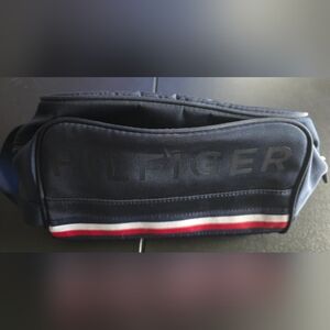 Gently Used Mens Tommy Hilfiger travel toiletry bag